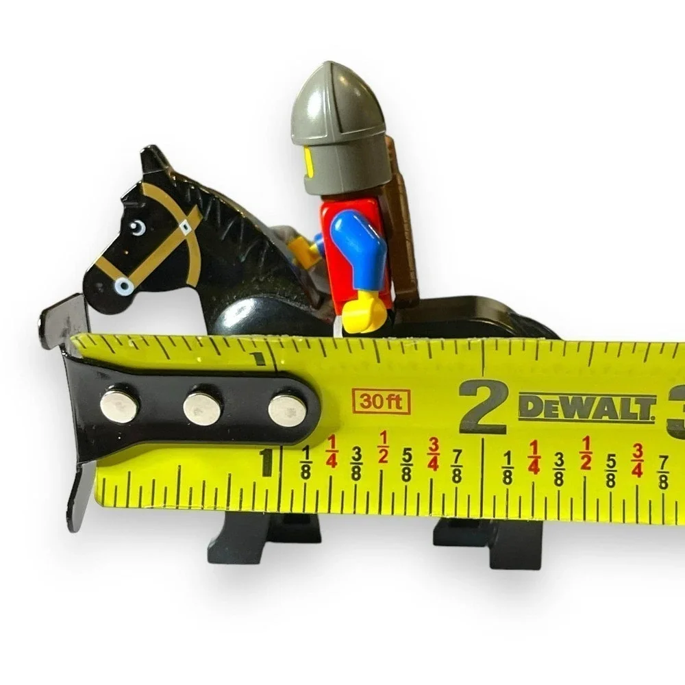 Vintage LEGO Minifigure Mounted Knight with Horse Shield Bow Quiver
